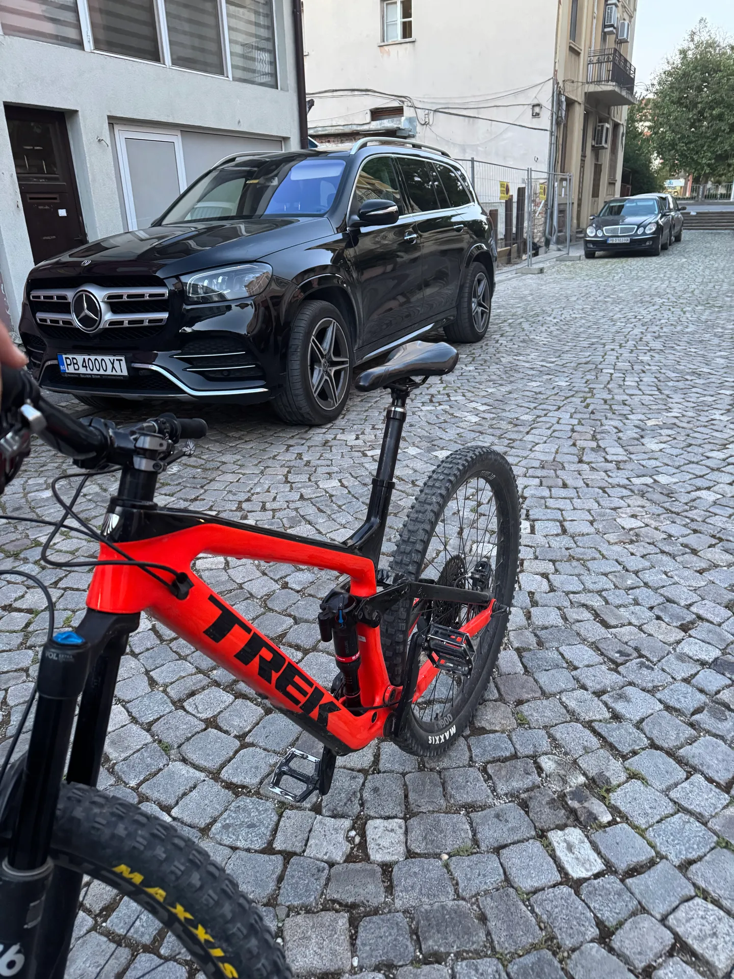 Trek Slash 9.8 view 3