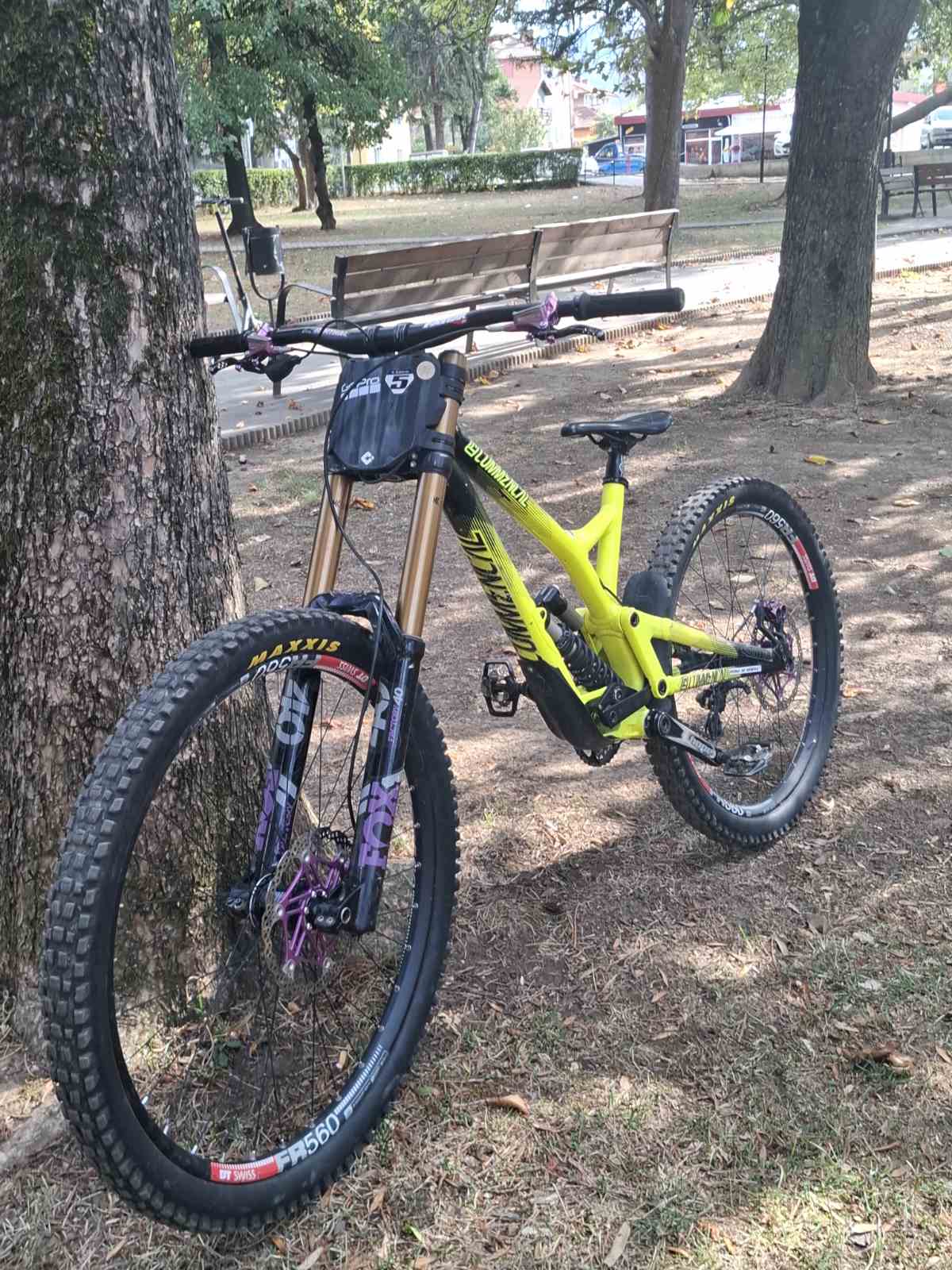 Commencal Supreme DH Race