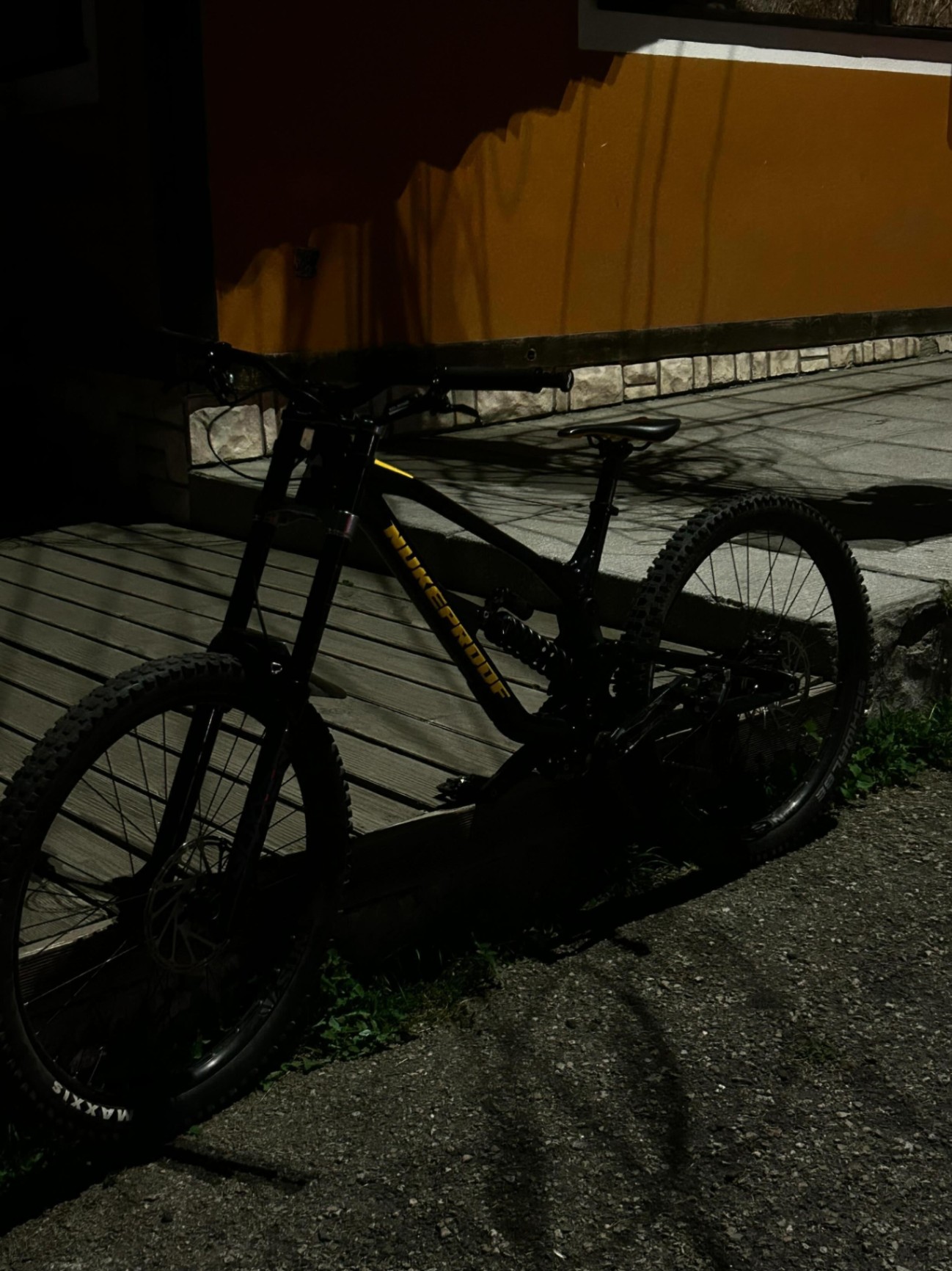Nukeproof Mega 275 Comp