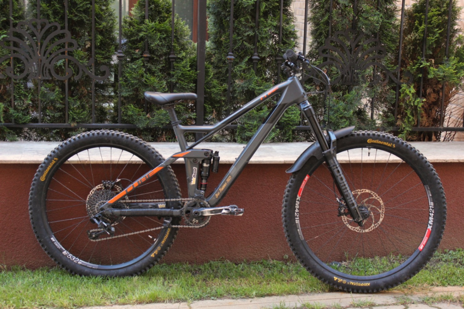 Cube Stereo 140 HPC Race view 3