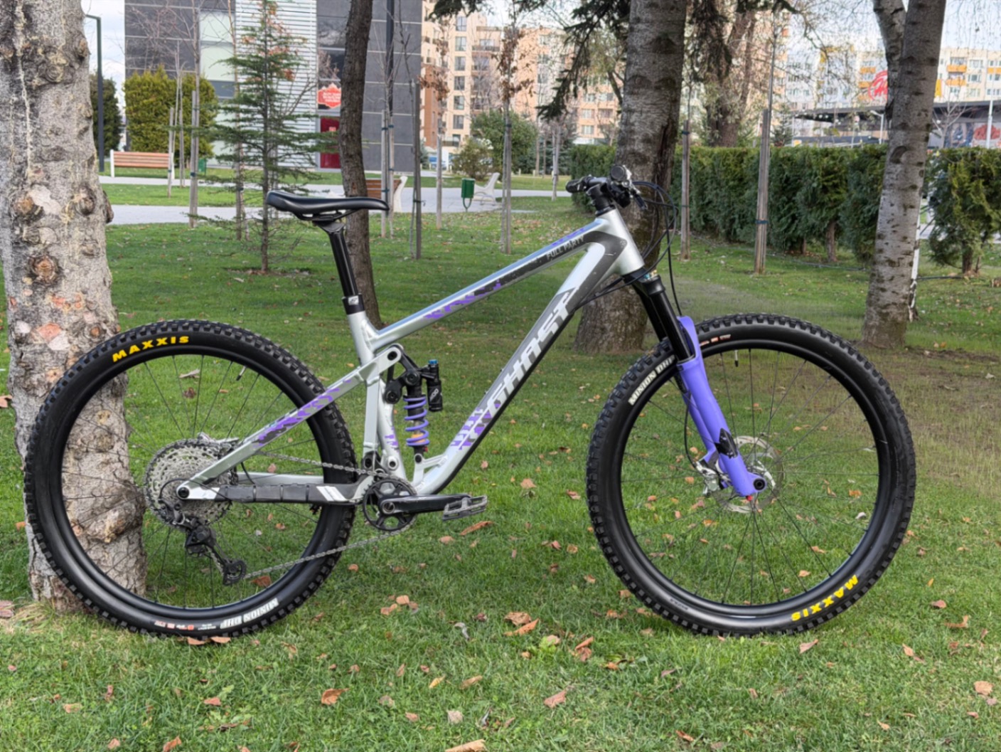 Ghost Riot EN Full Party