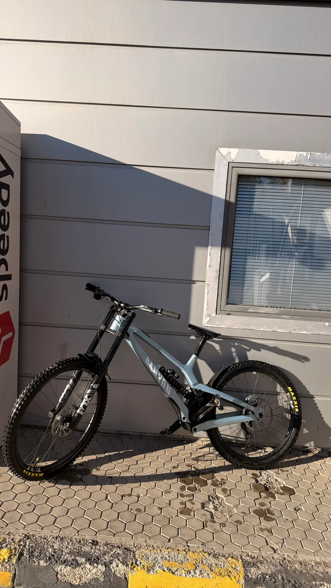 Canyon Sender CFR view 2