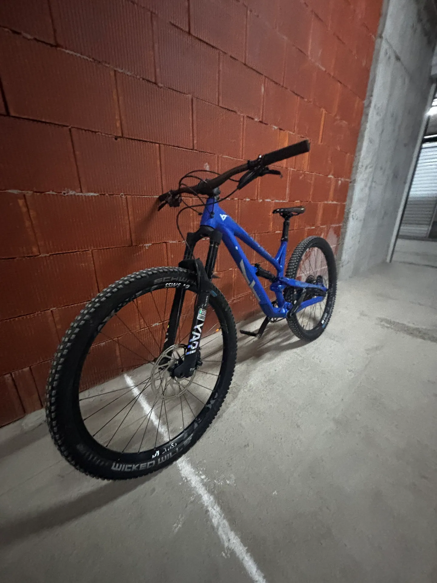 YT Industries Jeffsy Base view 4