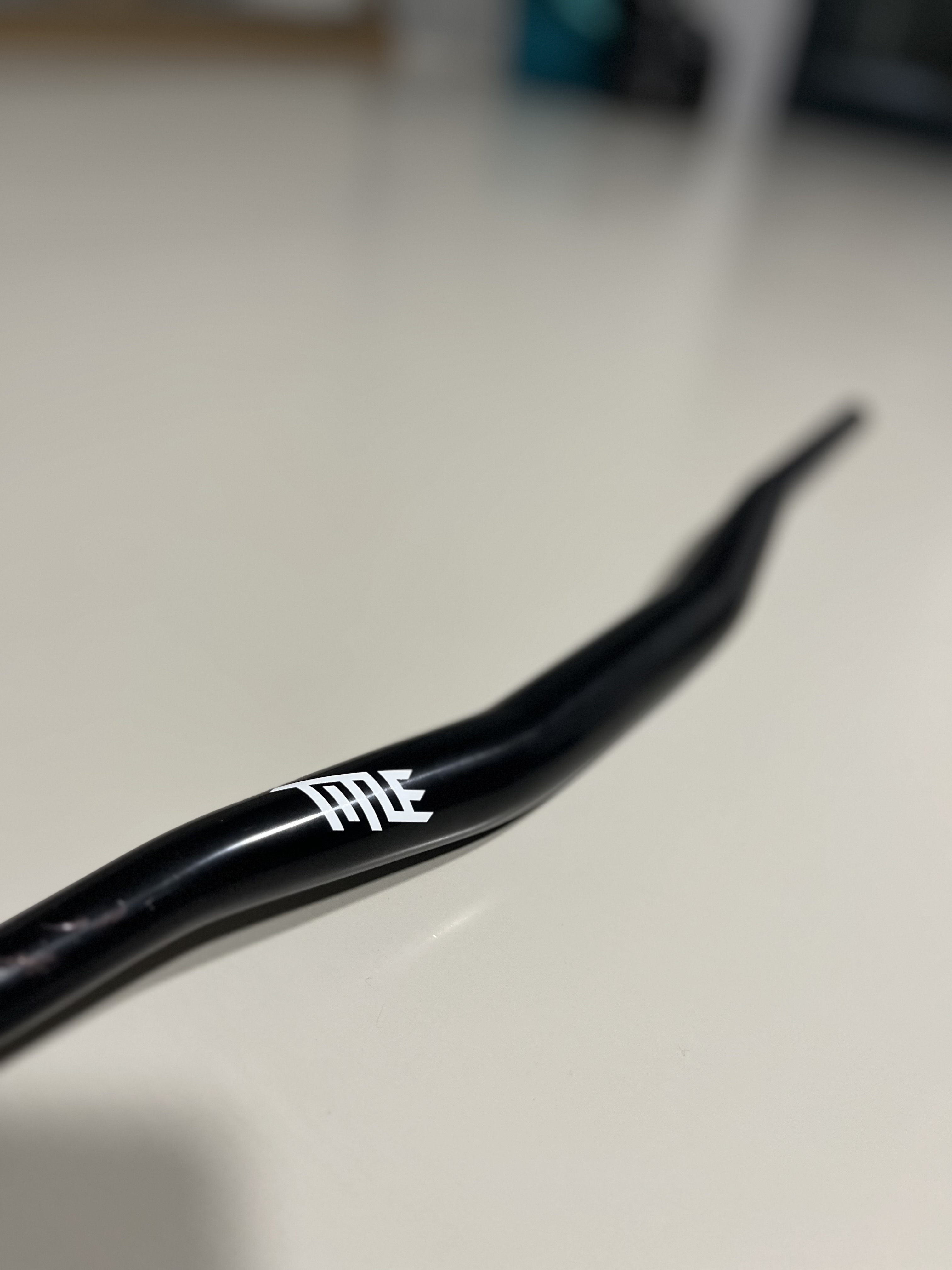 Title MTB AH1 view 2