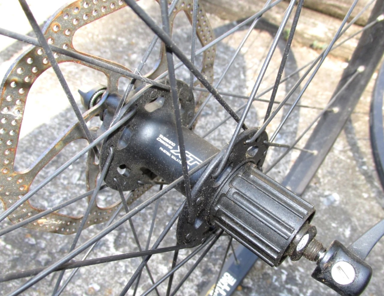 Shimano DEORE  XT view 3