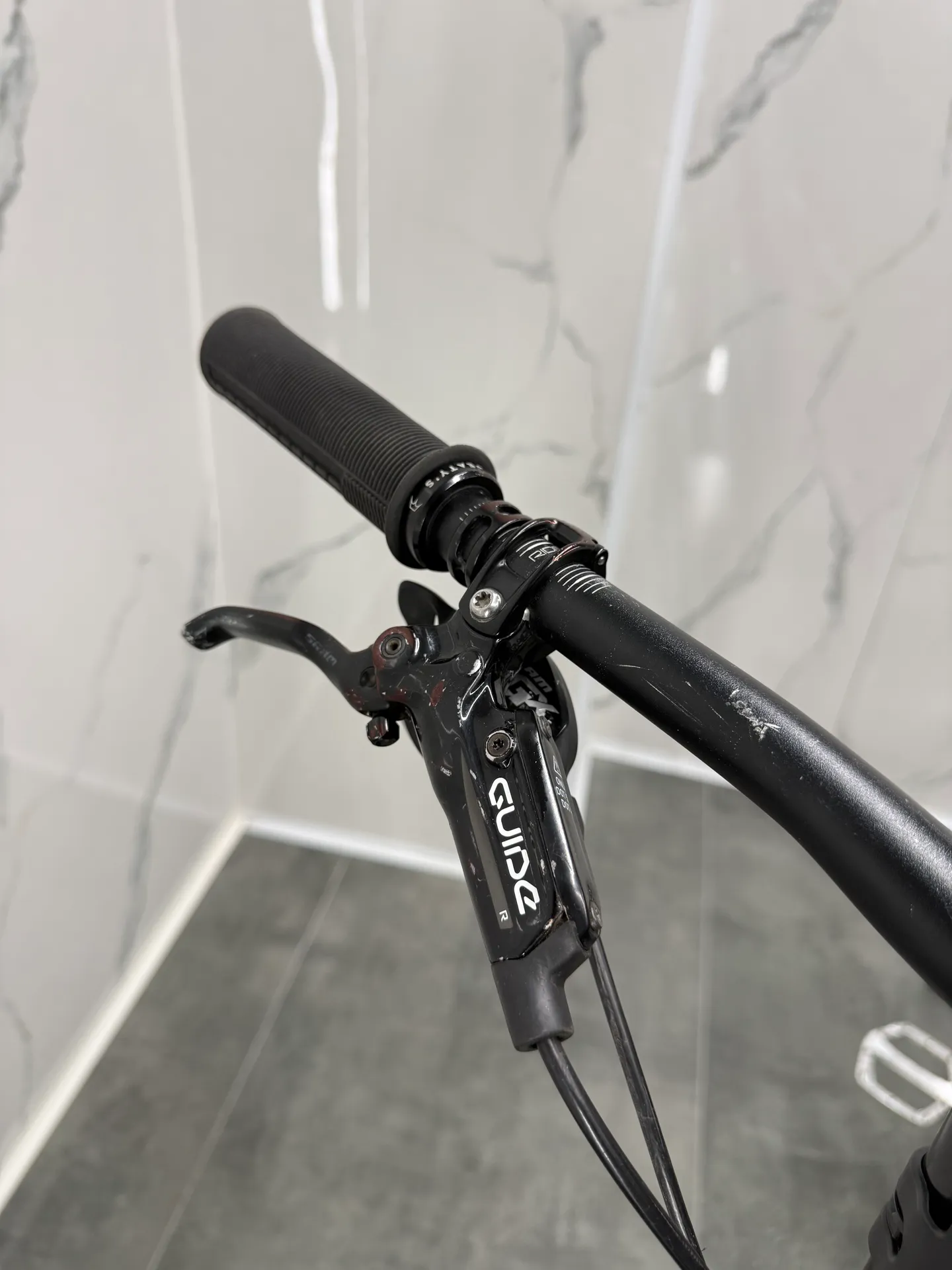 Commencal Furious Essential view 7